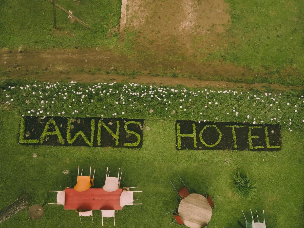 Lawns Hotel Lushoto Bagian luar foto